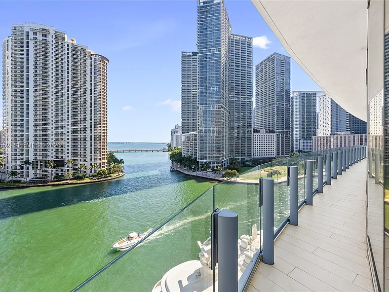 300 Biscayne Boulevard Way #901E — Photo 14