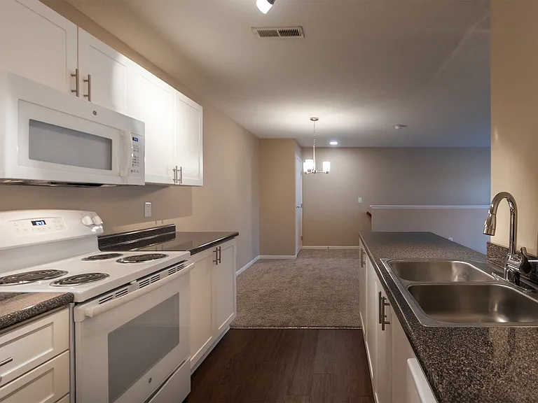 Washington Place — Photo 16