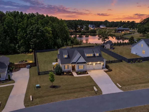 56 Blue Monarch Ln, Fuquay Varina, NC 27526
