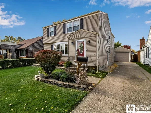 88 Somerville Ave, Tonawanda, NY 14150