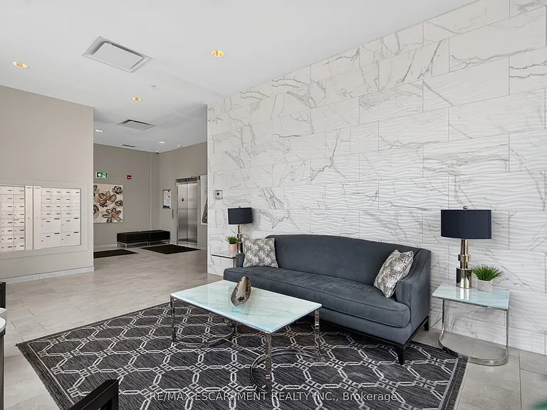 175 Commonwealth St #202 — Photo 6