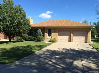 269 Allenhurst Rd, Amherst, NY 14226