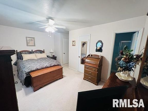 5th image of 3118 Mulberry Ave