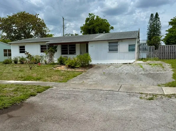 1437 SW 1st Avenue, Deerfield Beach, FL 33441