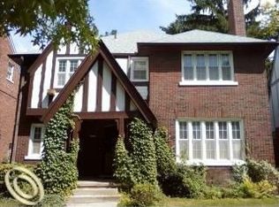 17576 Parkside St, Detroit, MI 48221