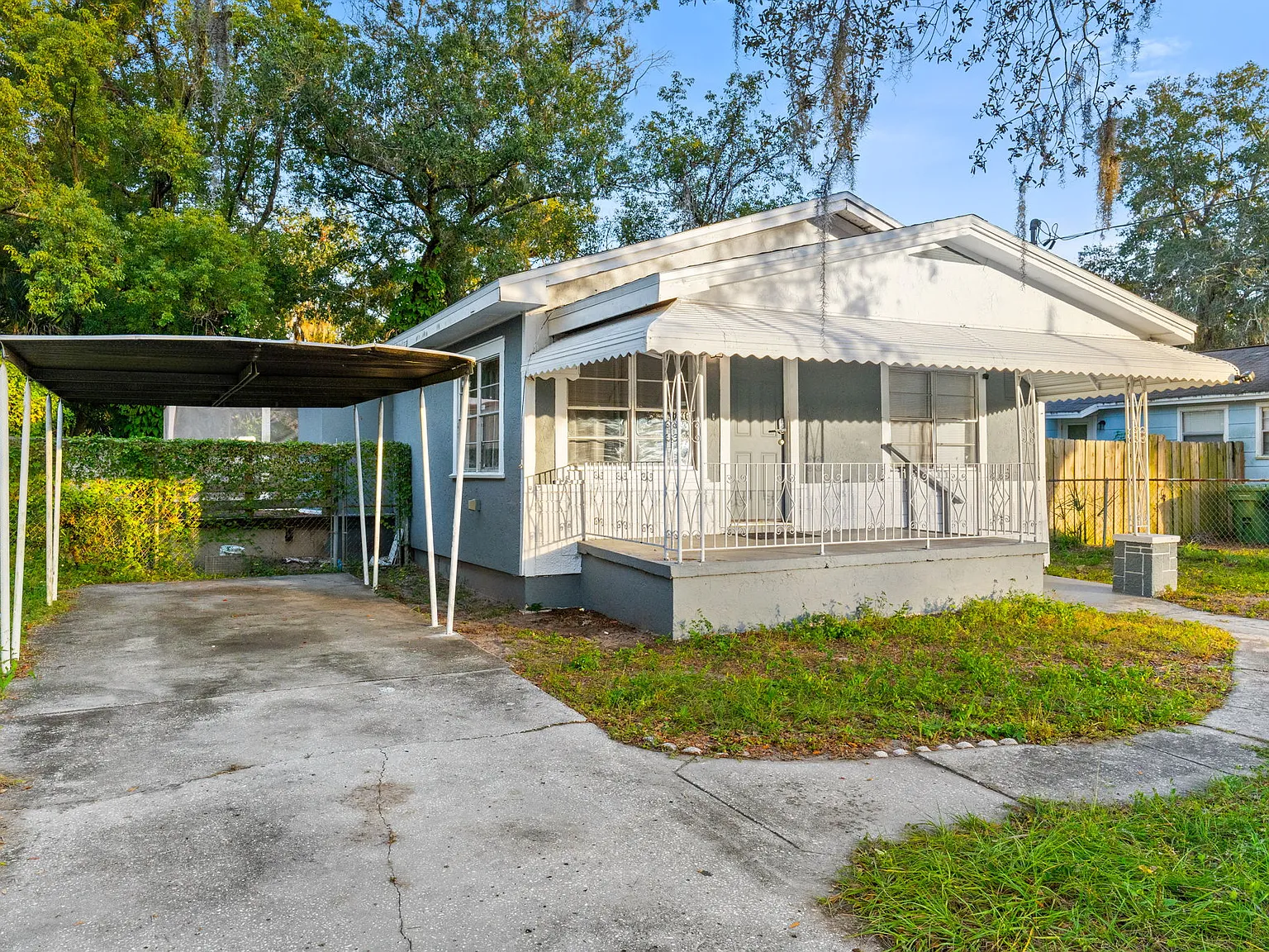 3 bed, 936 sqft, $2,500 — Photo 2