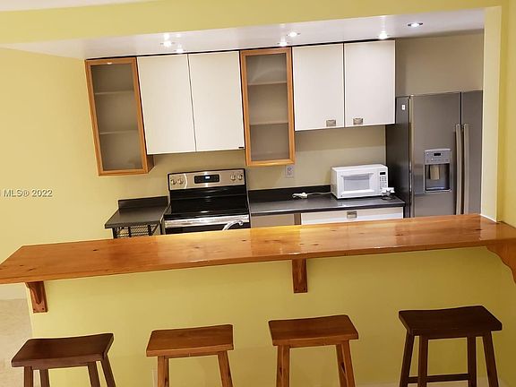 2nd image of 1100 NE 1st Ct APT 315