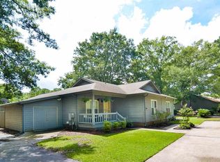 702 Courtney Ct, Murrells Inlet, SC 29576