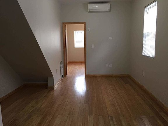 5th image of 25-12 37th St #1L