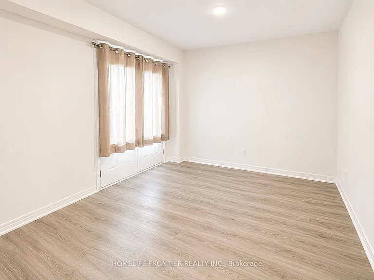 46 Ambereen Pl — Photo 9