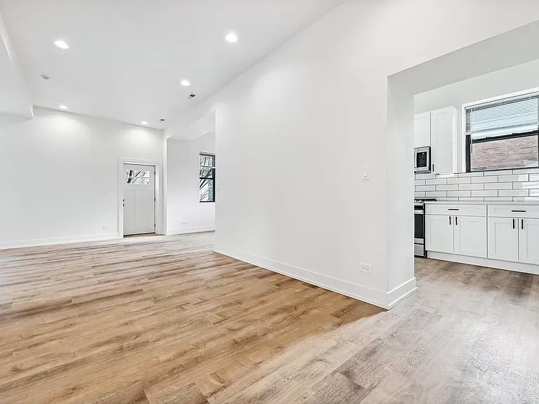 2203 N Hamilton Ave #305 — Photo 9