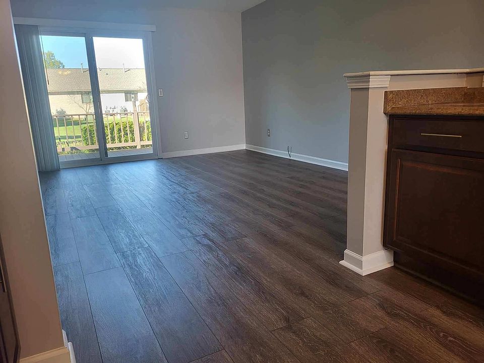 1st image of 11447 Lynhurst Dr #143