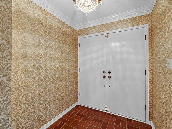 5th image of 7921 Candlewood Dr