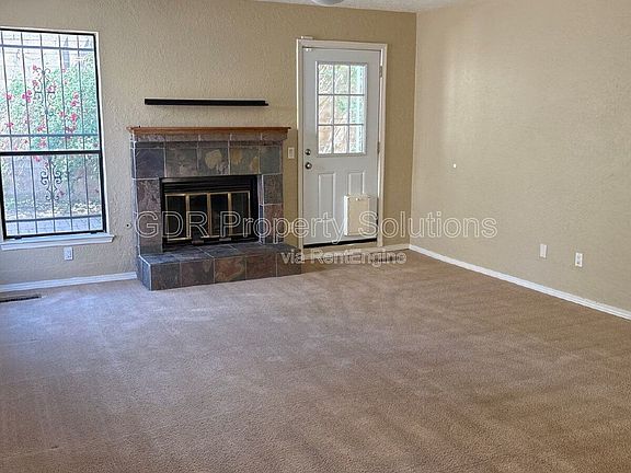 4th image of 5828 Elmwood Dr NE