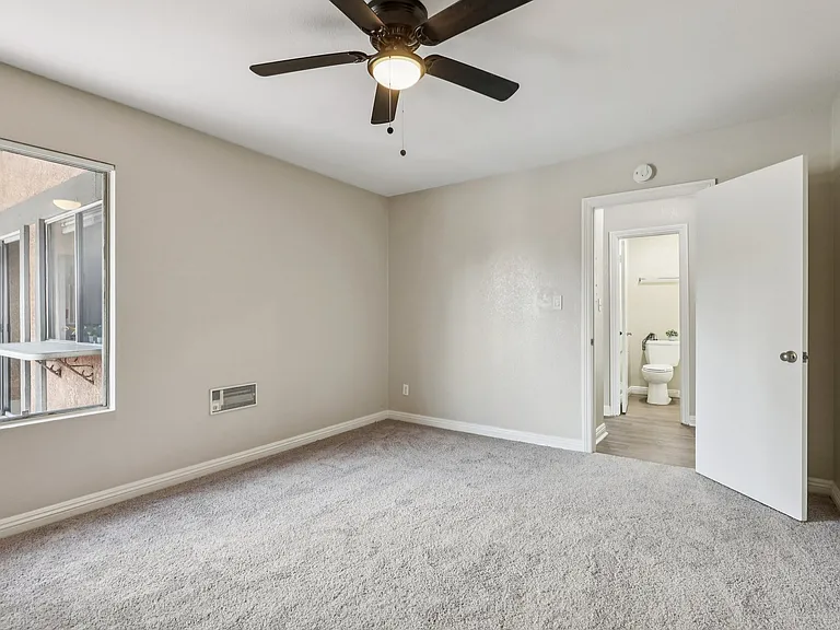 Seashore Apartment Homes — Photo 20