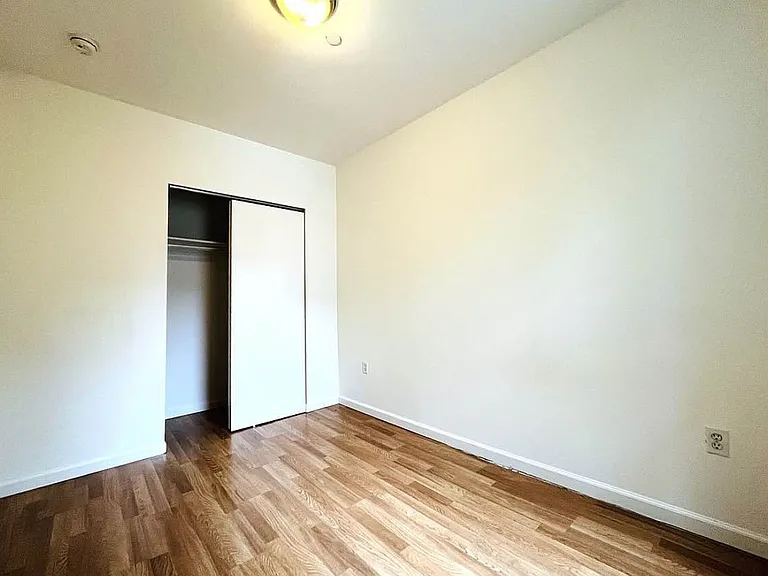 261 W 126th St #1A — Photo 4