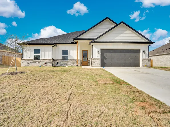 330 E Marshall Ct, Palmer, TX 75152