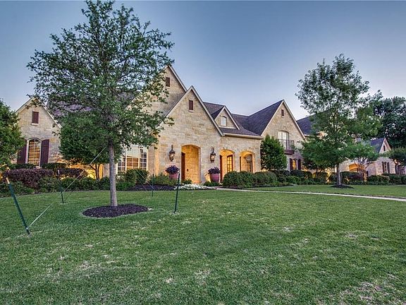 2nd image of 1601 Enclave Ct