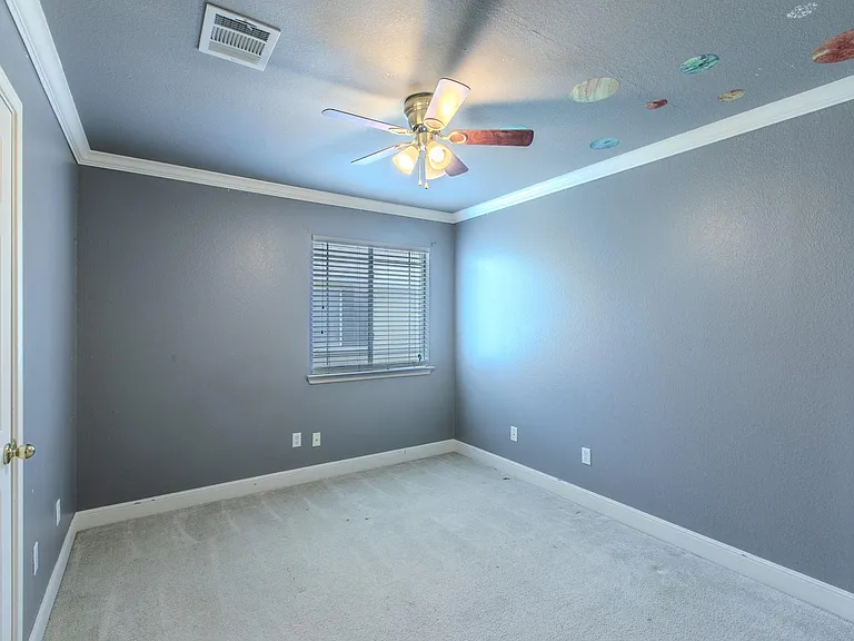 824 Palo Duro Dr — Photo 14