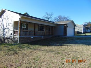 1404 Brenda St, Berryville, AR 72616