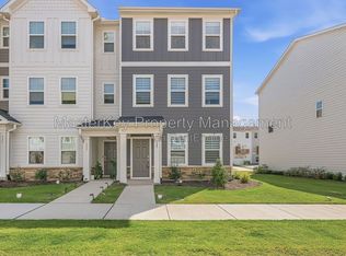 329 Deercroft Dr, Apex, NC 27539