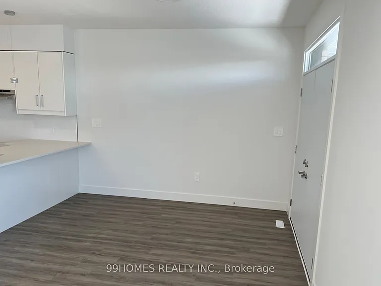 3635 Southbridge Ave #13 — Photo 8