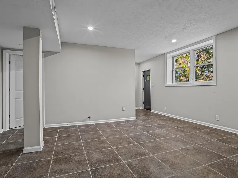 1449 Southland Vista Ct NE #B — Photo 5