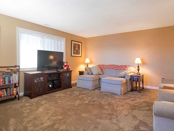 4th image of 350 N Water St APT 5-1