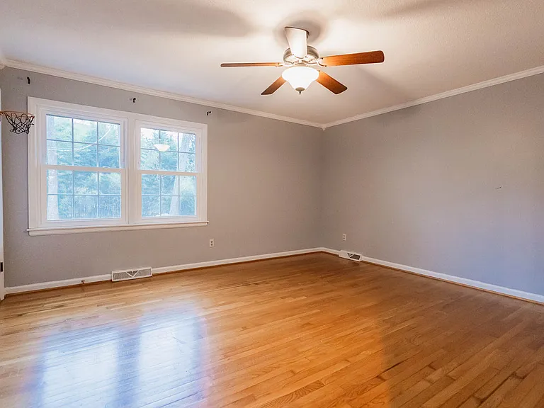 2822 Bedford St — Photo 12
