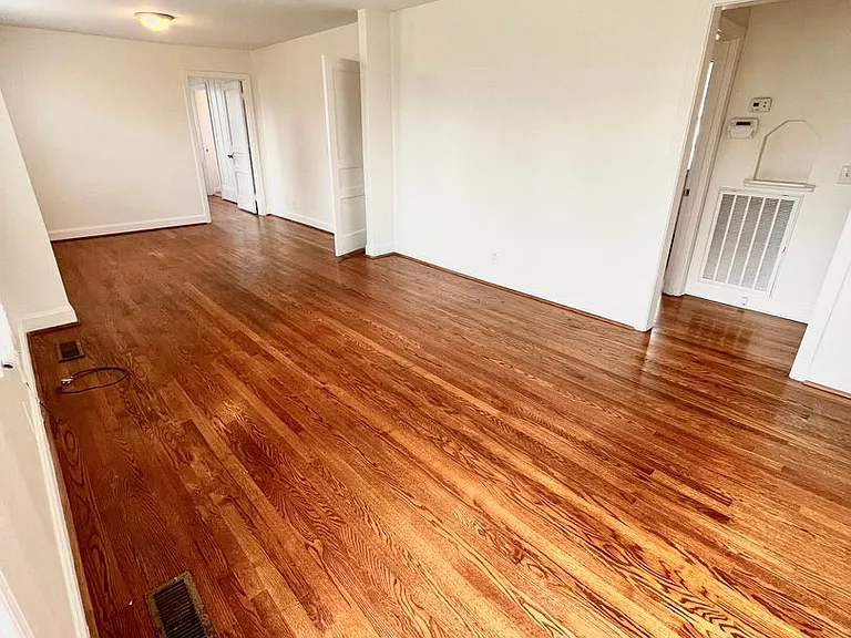 1123 Gibson Dr — Photo 8