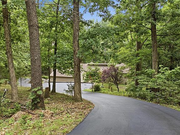 3rd image of 19463 Babler Forest Rd