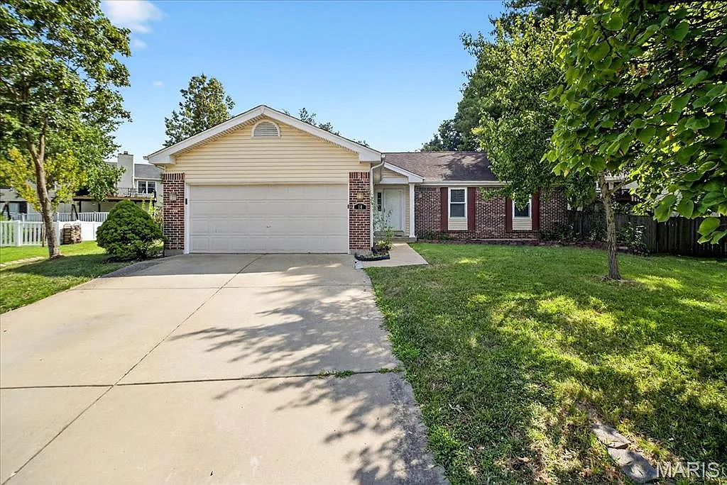 14 Walnut Hill Ct photo 1