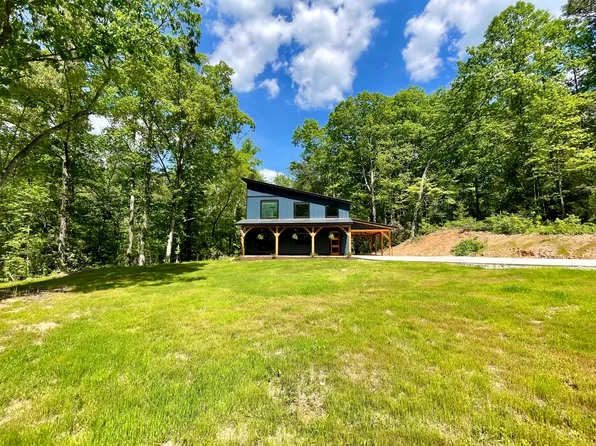 1278 Academy Rd, Mountain Rest, SC 29664