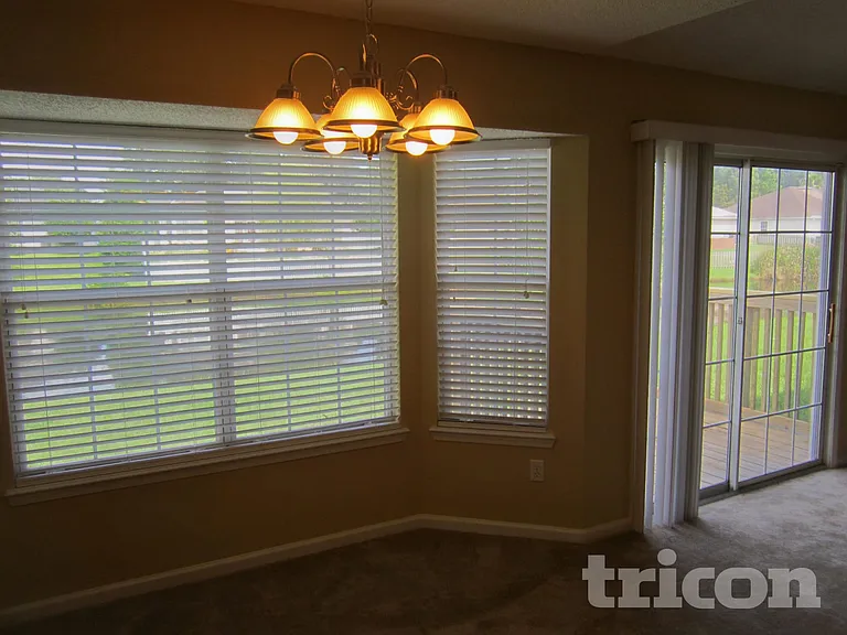 3042 Waters View Cir — Photo 10