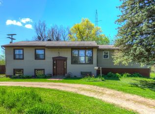 1890 E Norway Lake Rd, Lapeer, MI 48446