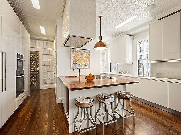 5th image of 1 Lexington Ave