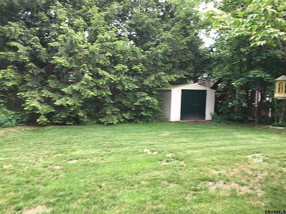 5th image of 2 Deerwood Dr
