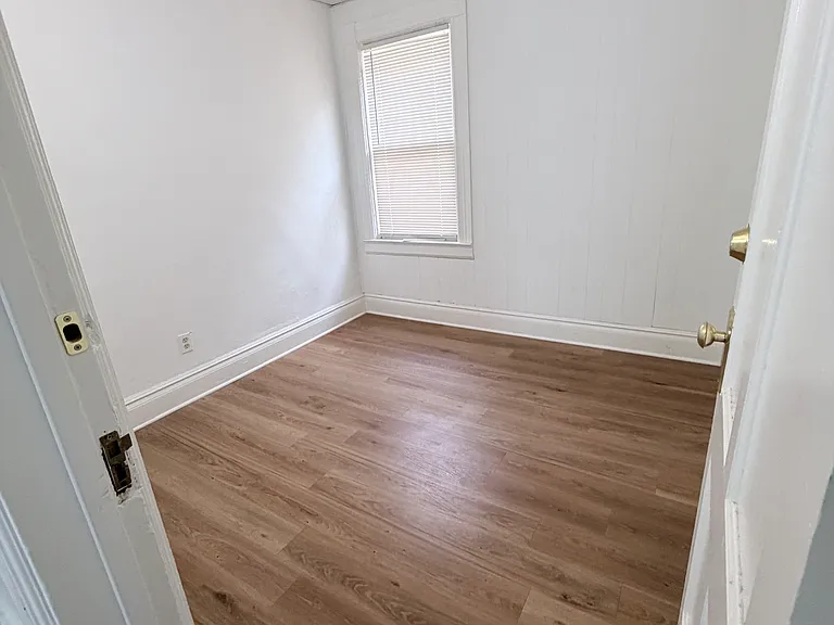 145 Peter St #2 — Photo 8