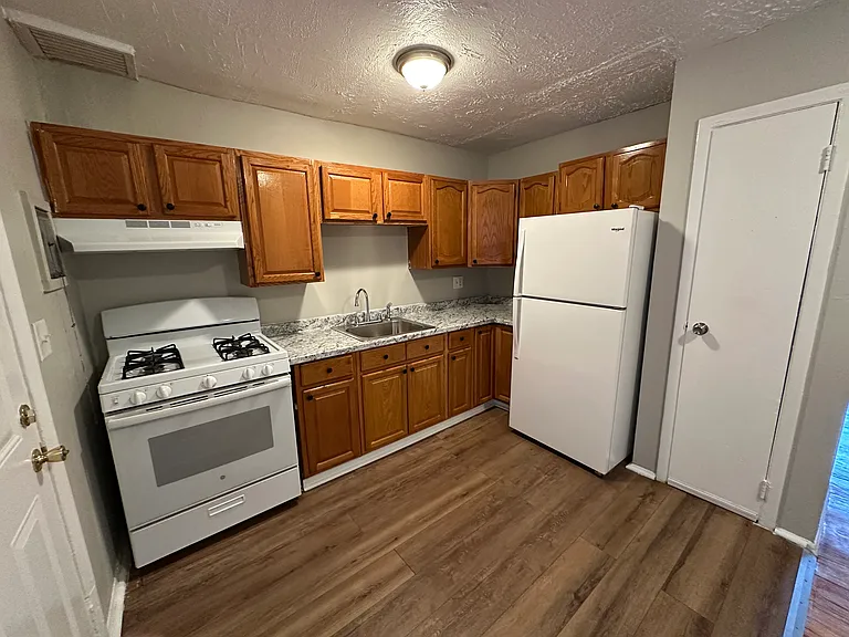 266 Blake St #24 — Photo 3