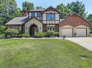 8 Amersham Ct, Glen Carbon, IL