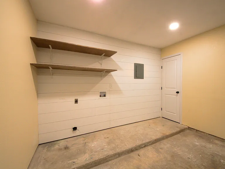 S Westbrook Ln — Photo 11