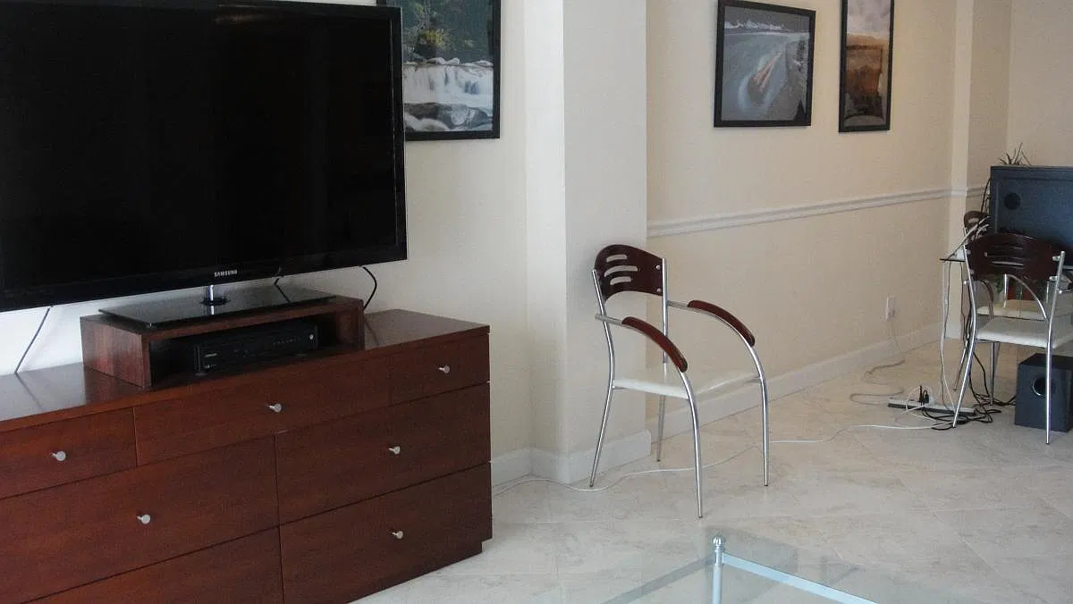 1 bed, 1.5 bath, 980 sqft, $2,600 — Photo 3