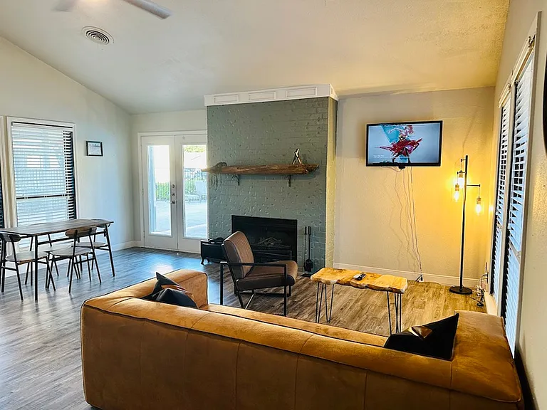 Cimarron Apartments — Photo 7