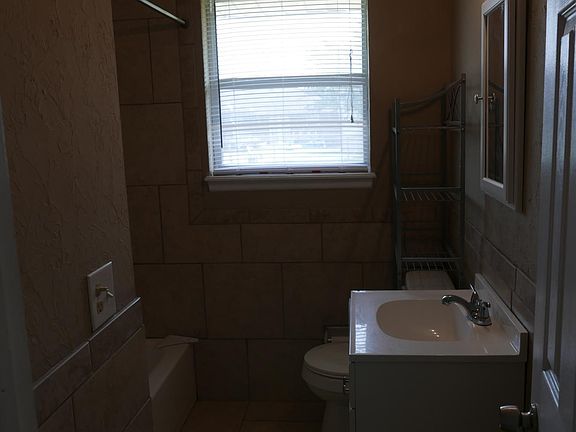 3rd image of 308 N Arnold Ave