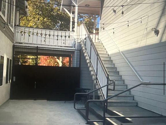 4th image of 3401 Freeport Blvd Ste 103