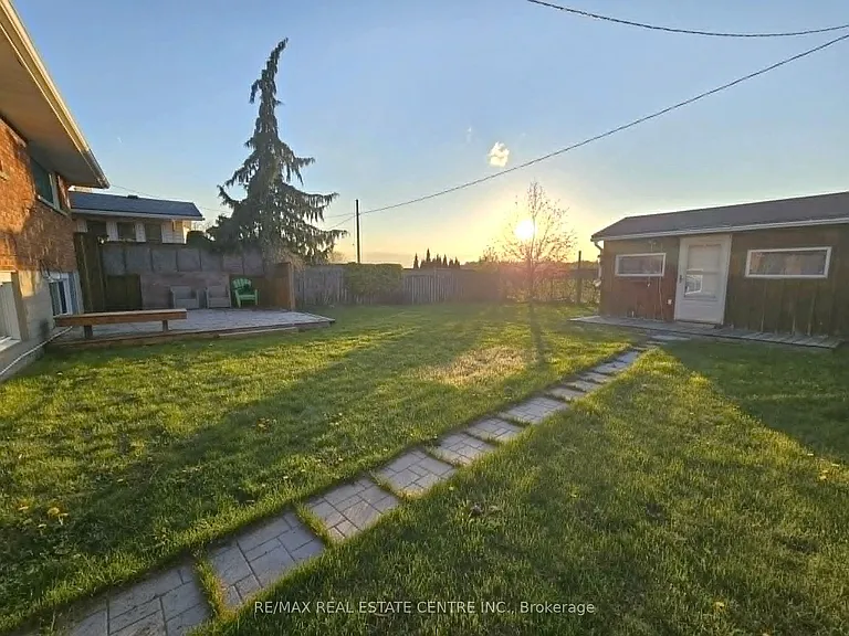 834 Westminster Dr S #MAIN — Photo 31