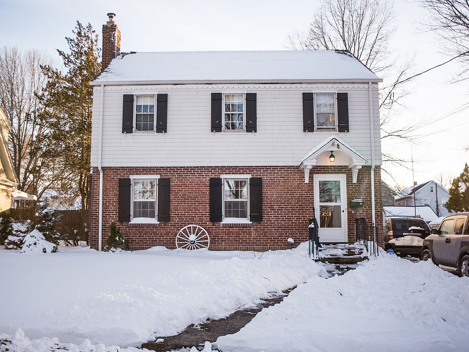 1st image of 24 Earl St