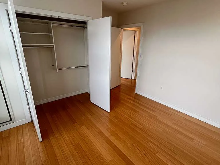 601A Albany St — Photo 3