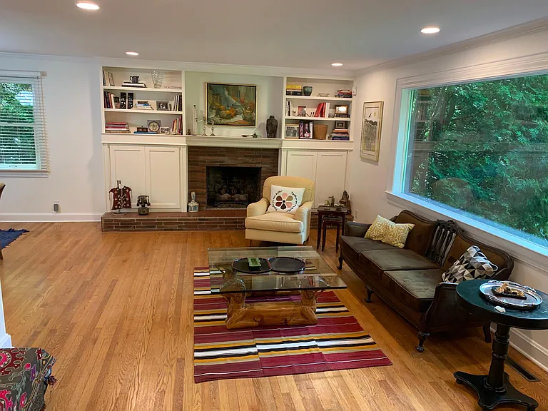 Living Room with Gas Fireplace