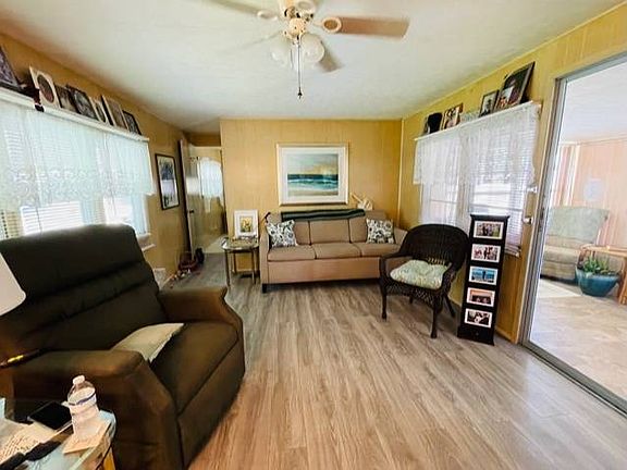3rd image of 5145 E Bay Dr #121